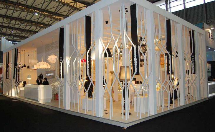 了解展臺搭建的風(fēng)格及燈光設(shè)計(jì)原則