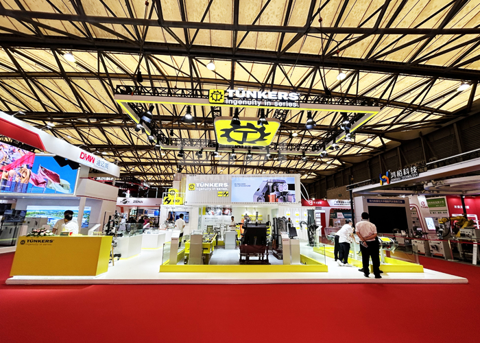 上海汽車裝備展臺設計 上海汽車裝備展臺設計